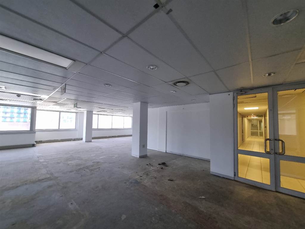 176  m² Commercial space in Hatfield photo number 4