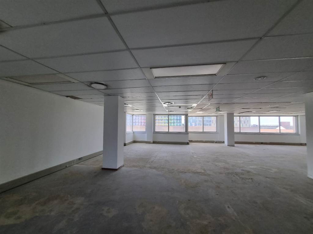 176  m² Commercial space in Hatfield photo number 8