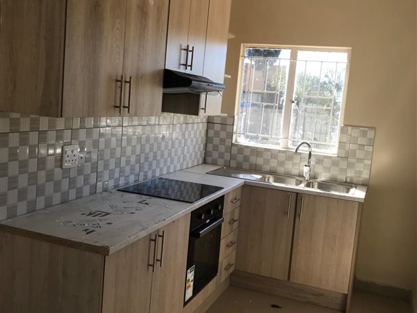 2 Bed House in Penina Park