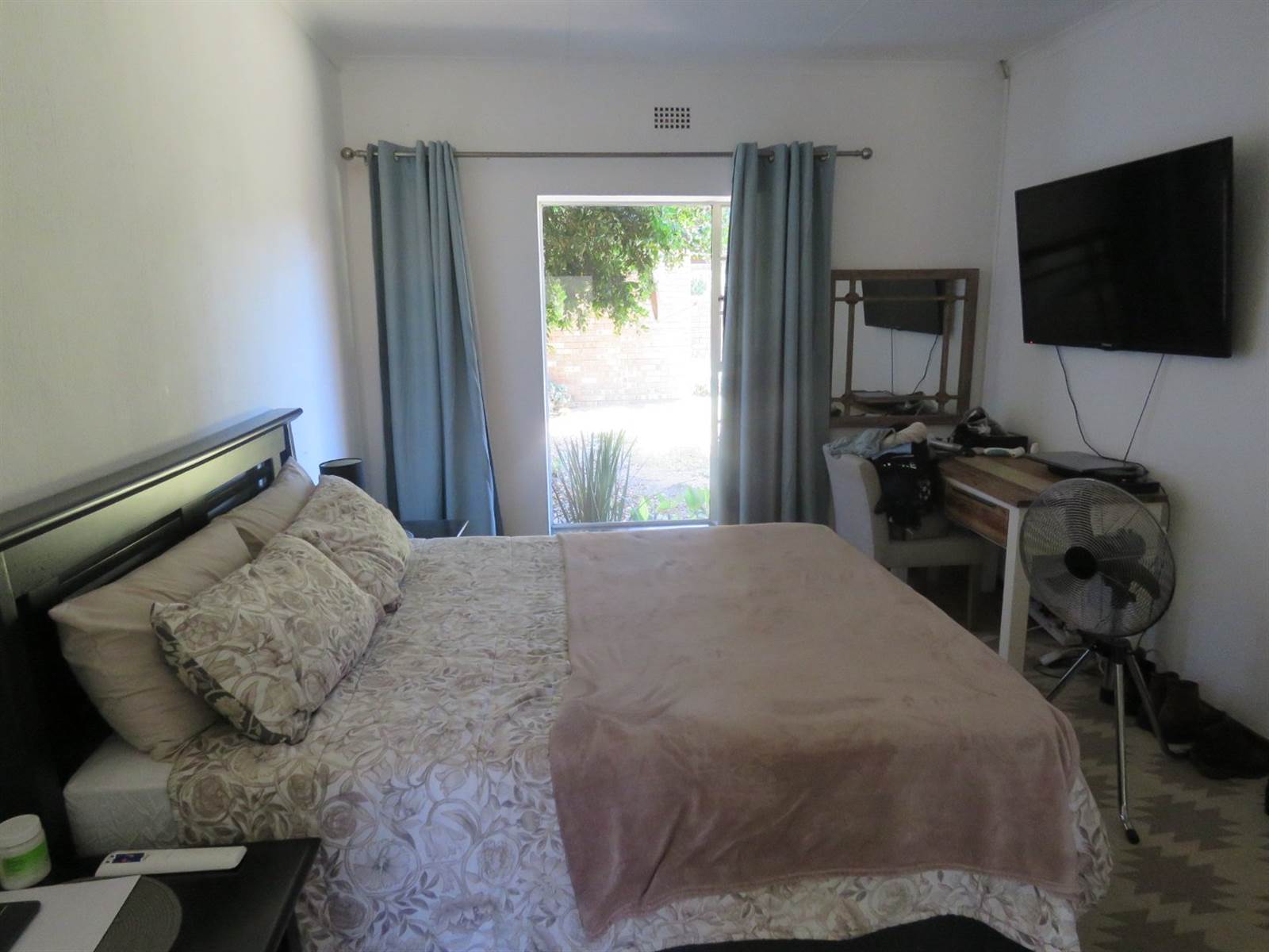 3 Bed Townhouse in Lonehill photo number 13