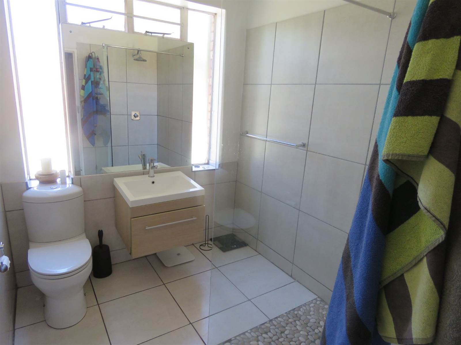 3 Bed Townhouse in Lonehill photo number 14