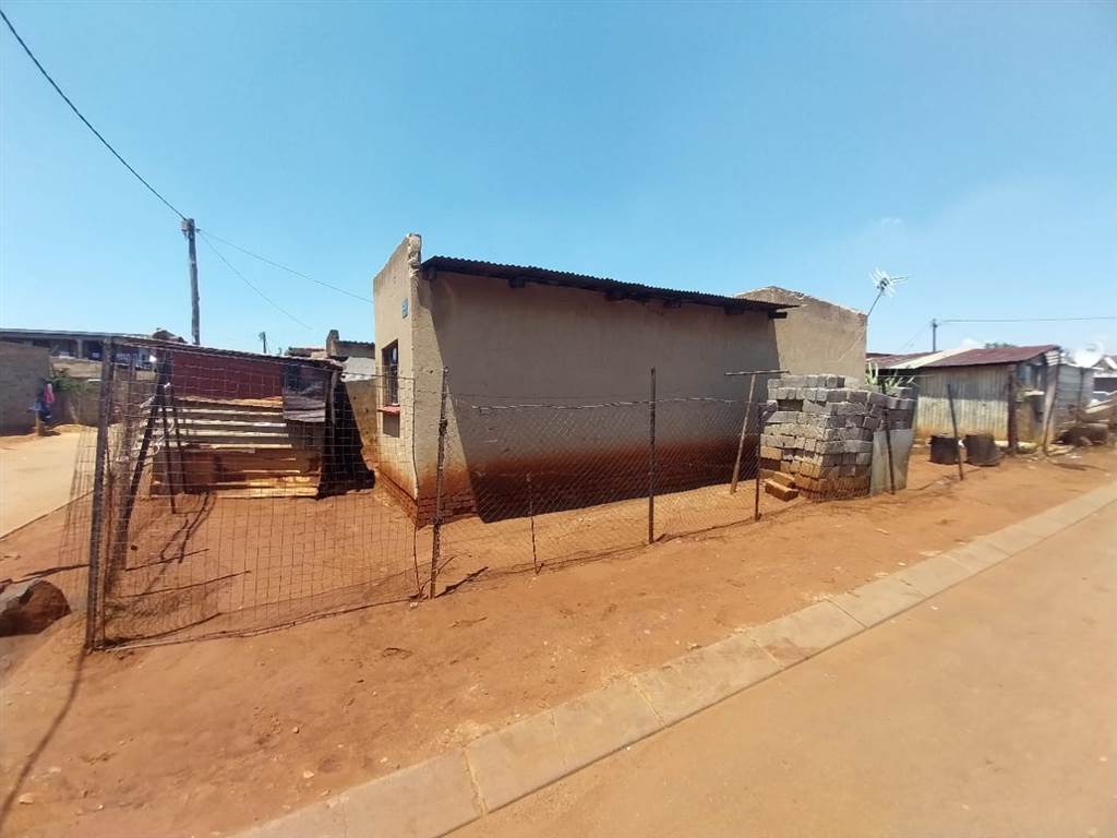 2 Bed House in Winnie Mandela photo number 9