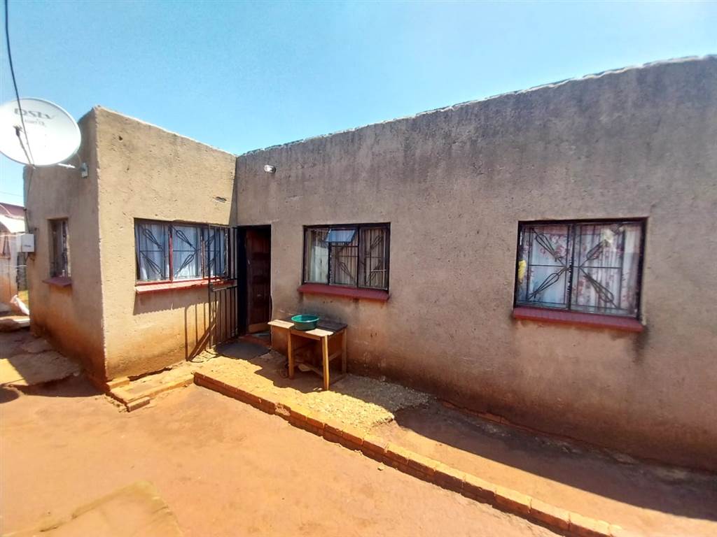 2 Bed House in Winnie Mandela photo number 1