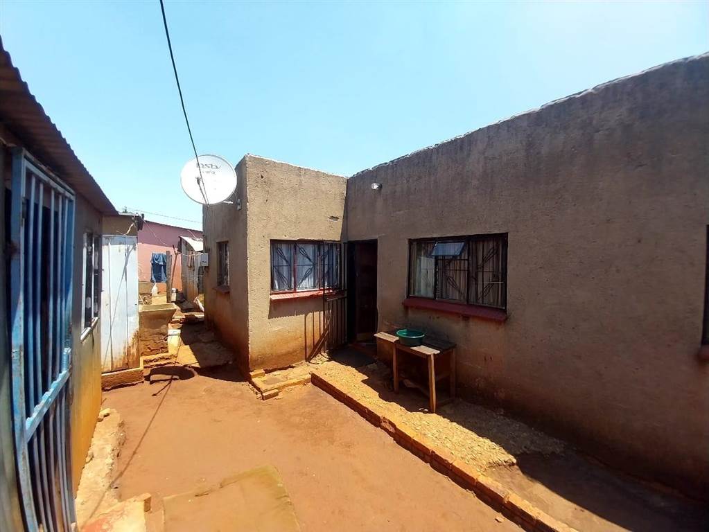 2 Bed House in Winnie Mandela photo number 15