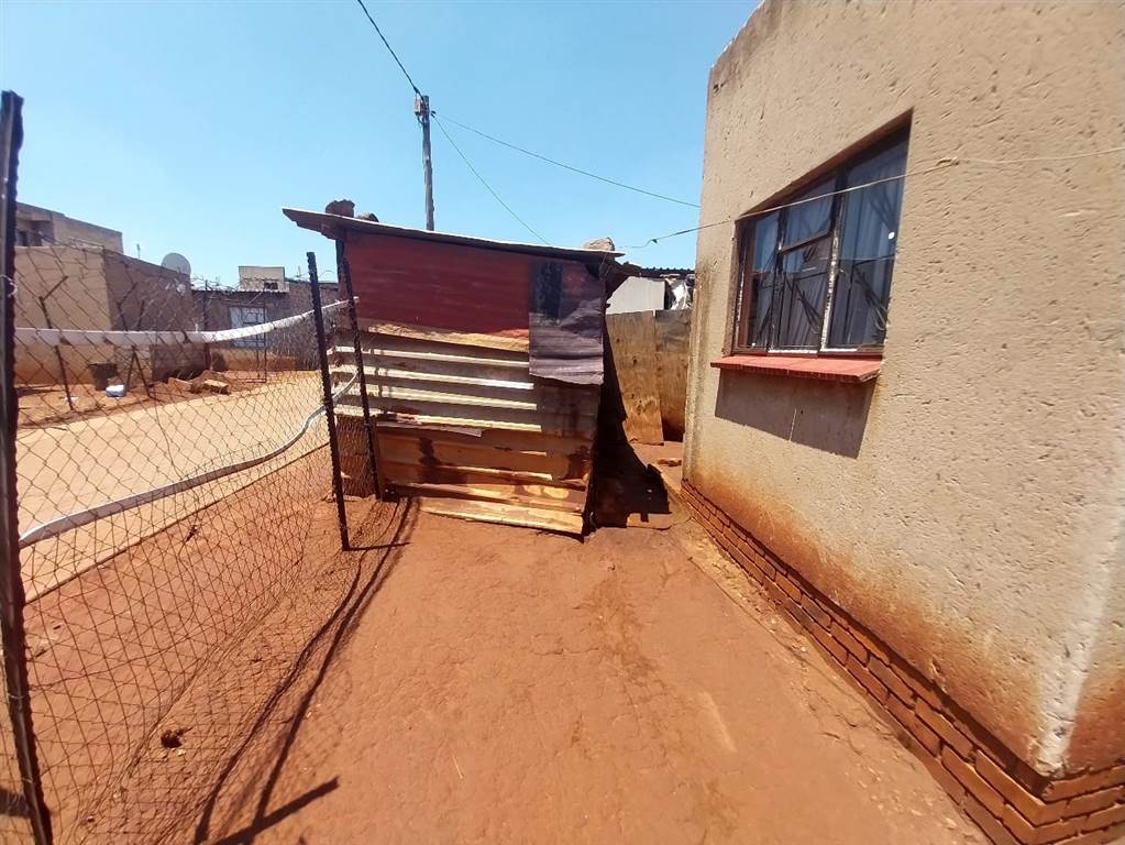 2 Bed House in Winnie Mandela photo number 8