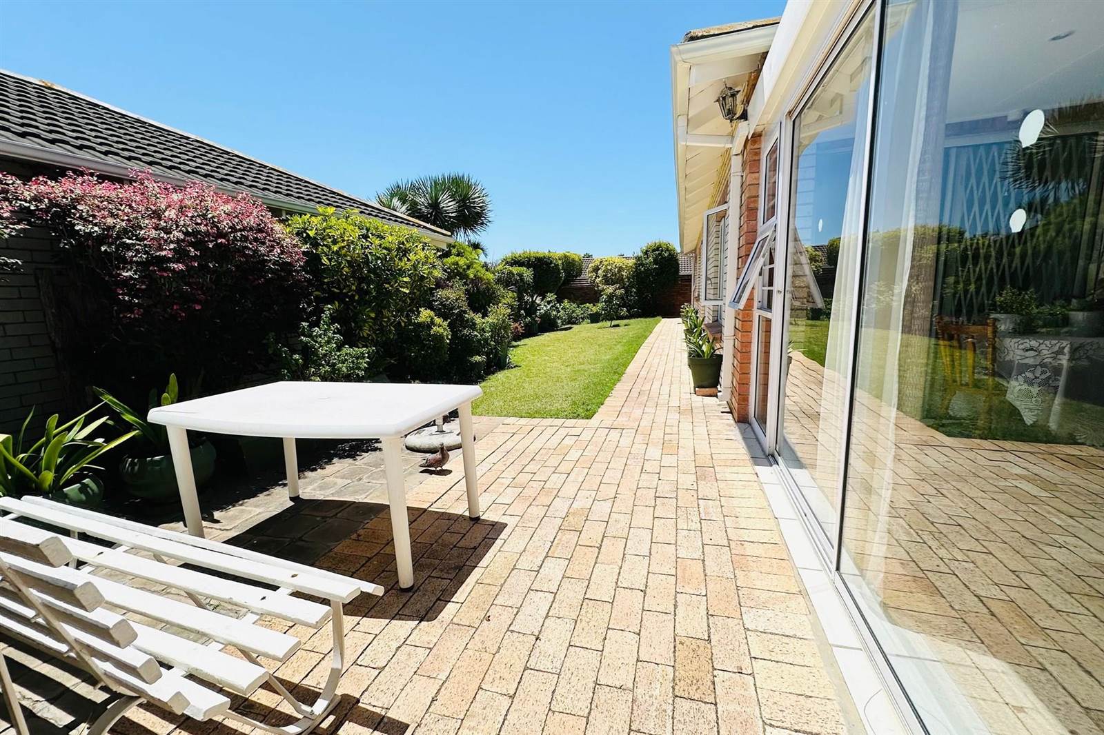 3 Bed Townhouse in Summerstrand photo number 22