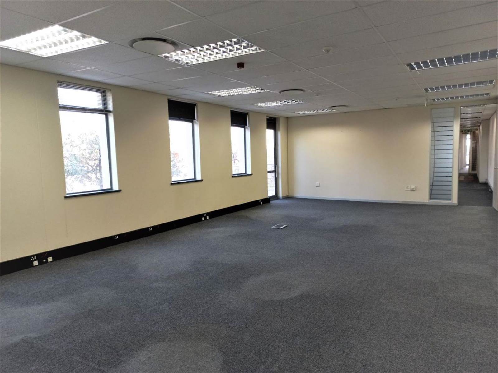633  m² Commercial space in Sandown photo number 19