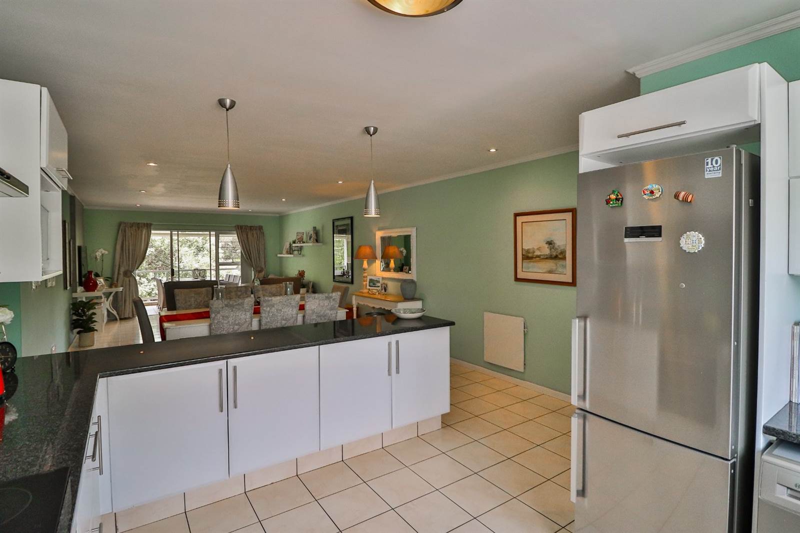 3 Bed Apartment in Bryanston photo number 5