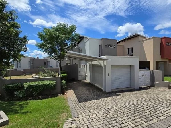 4 Bedroom House 4 Bedroom House