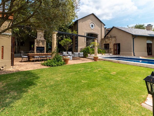 6 Bed House in Mooikloof Equestrian Estate