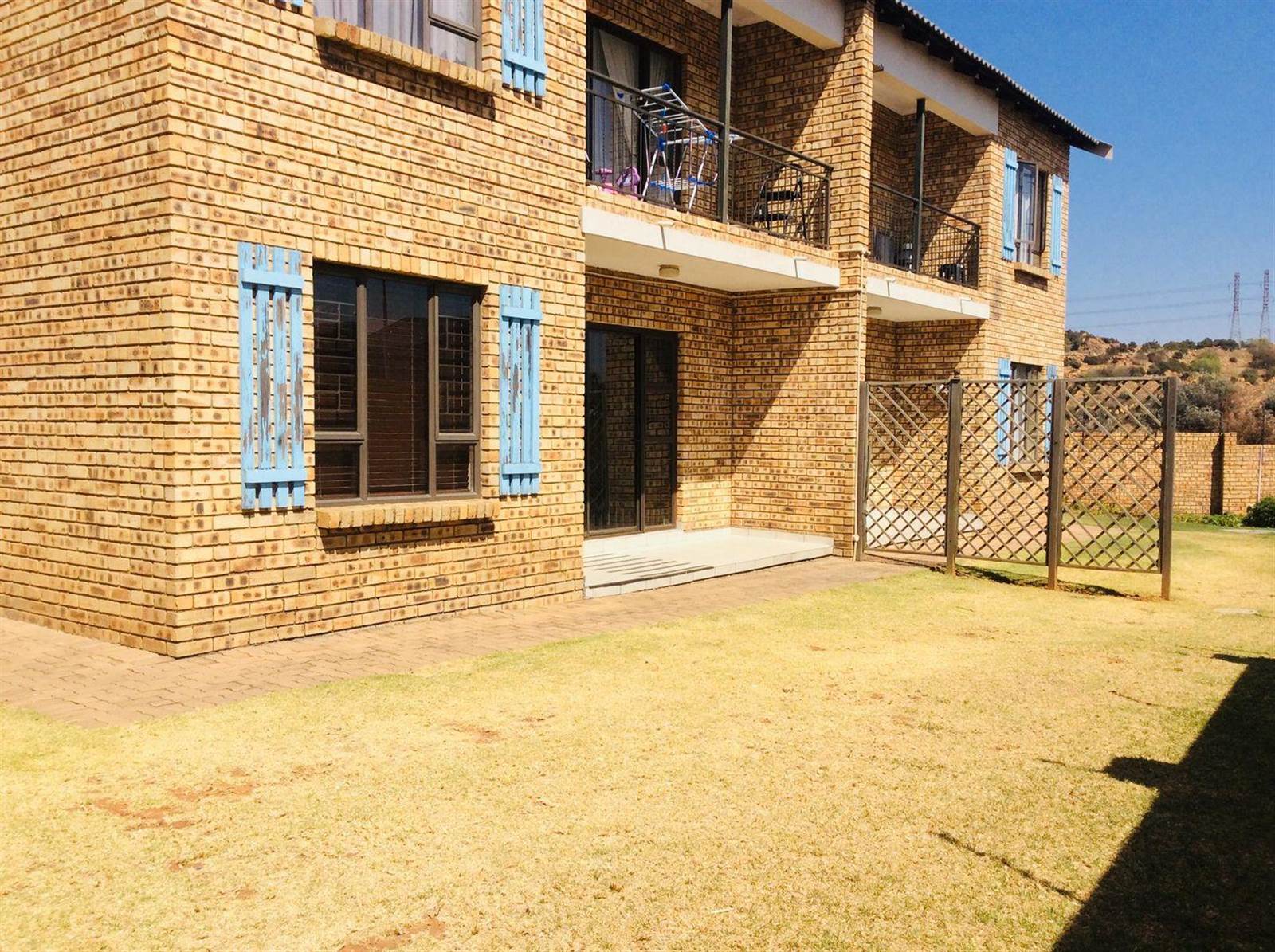 2 Bed Townhouse in Southcrest photo number 19