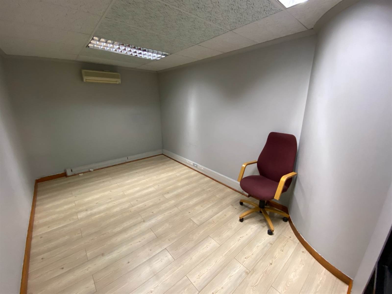 357  m² Office Space in Erasmuskloof photo number 20