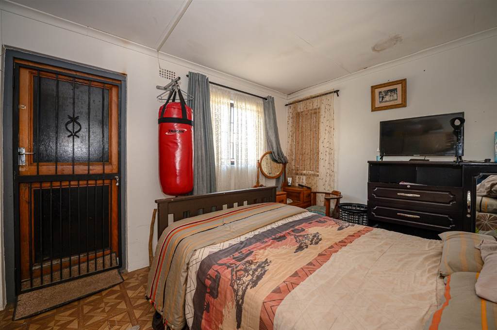 4 Bed House in Idasvallei photo number 15