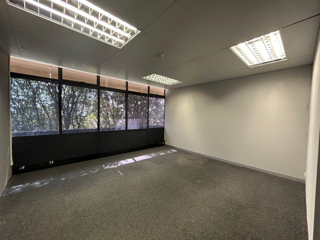 1440  m² Commercial space in Cresta photo number 23