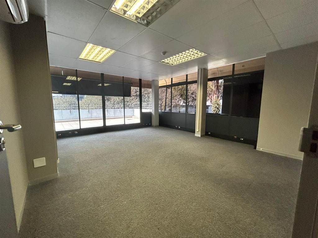1440  m² Commercial space in Cresta photo number 26