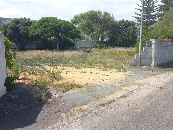 2252 m² Land available in Westcliff