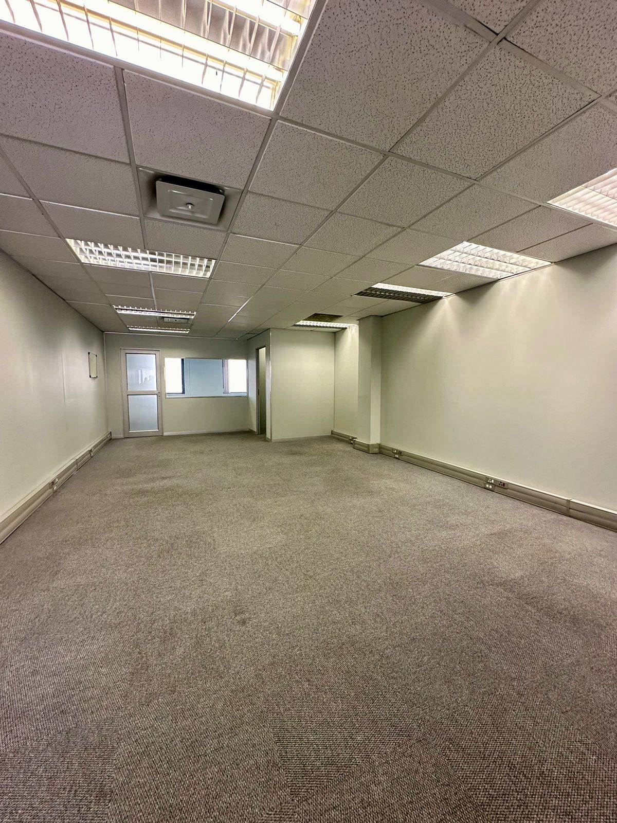 2482  m² Office Space in Musgrave photo number 8