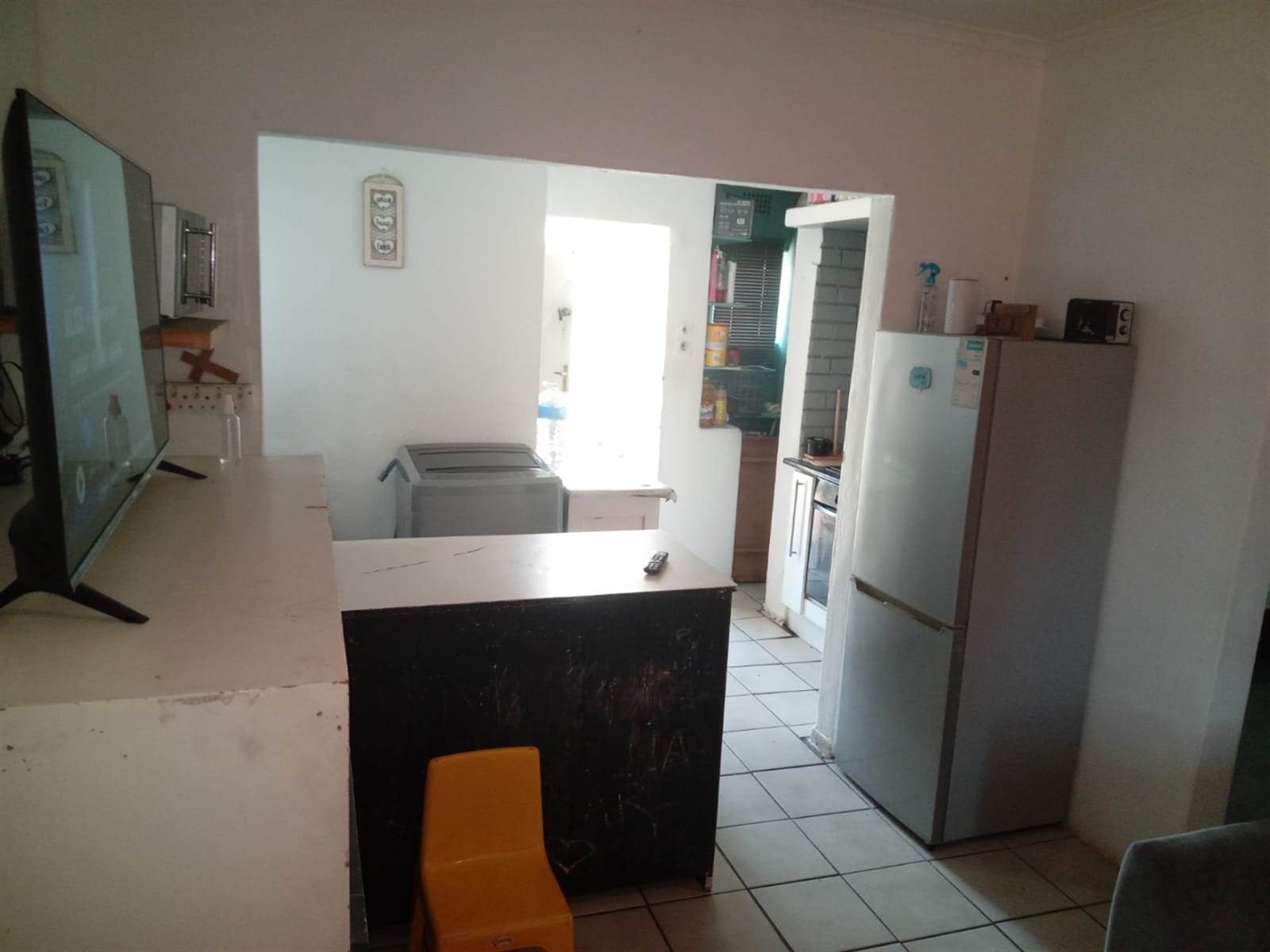 2 Bed House in Matroosfontein photo number 5