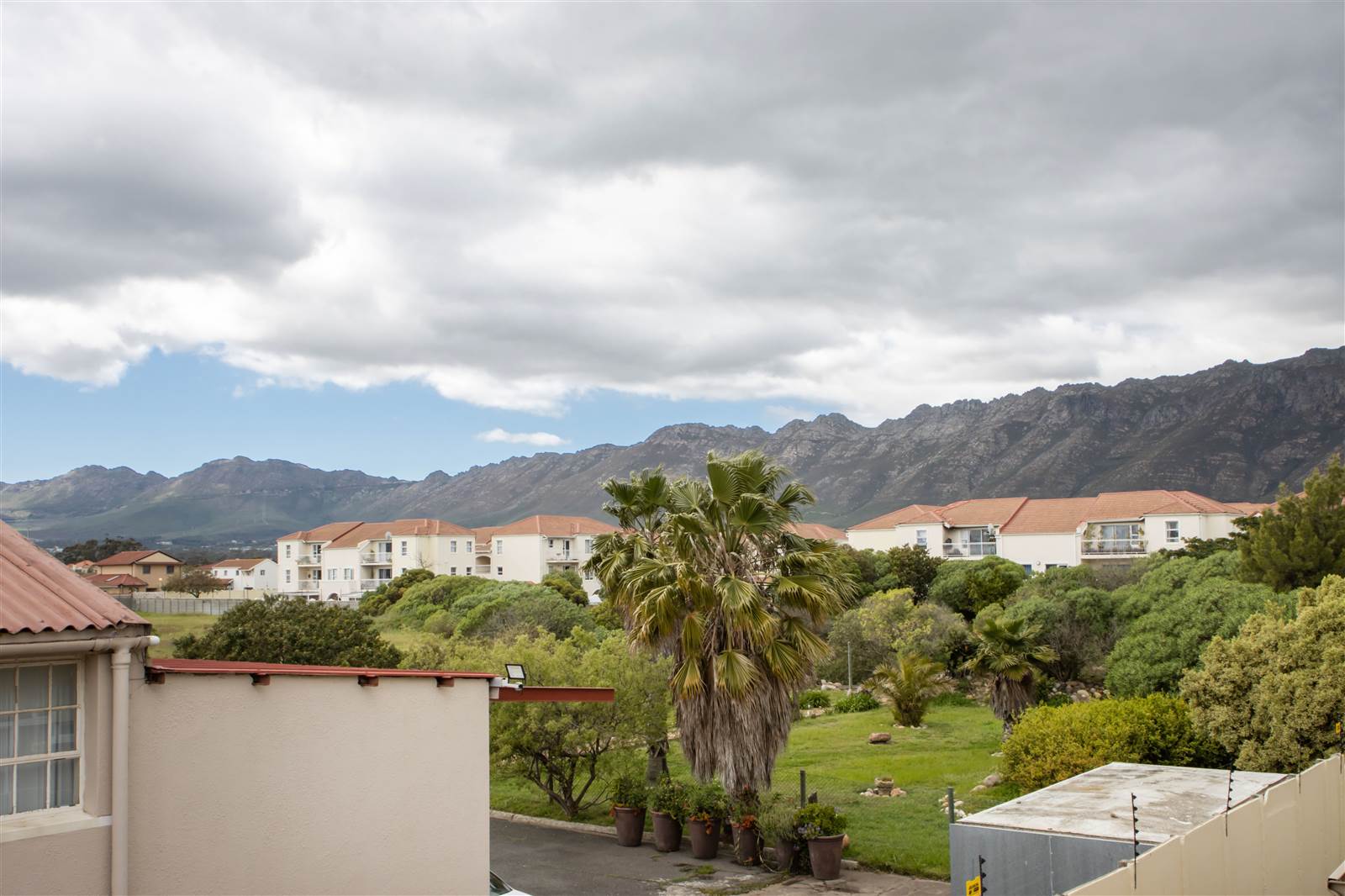 1 Bed Apartment in Gordons Bay Central photo number 14