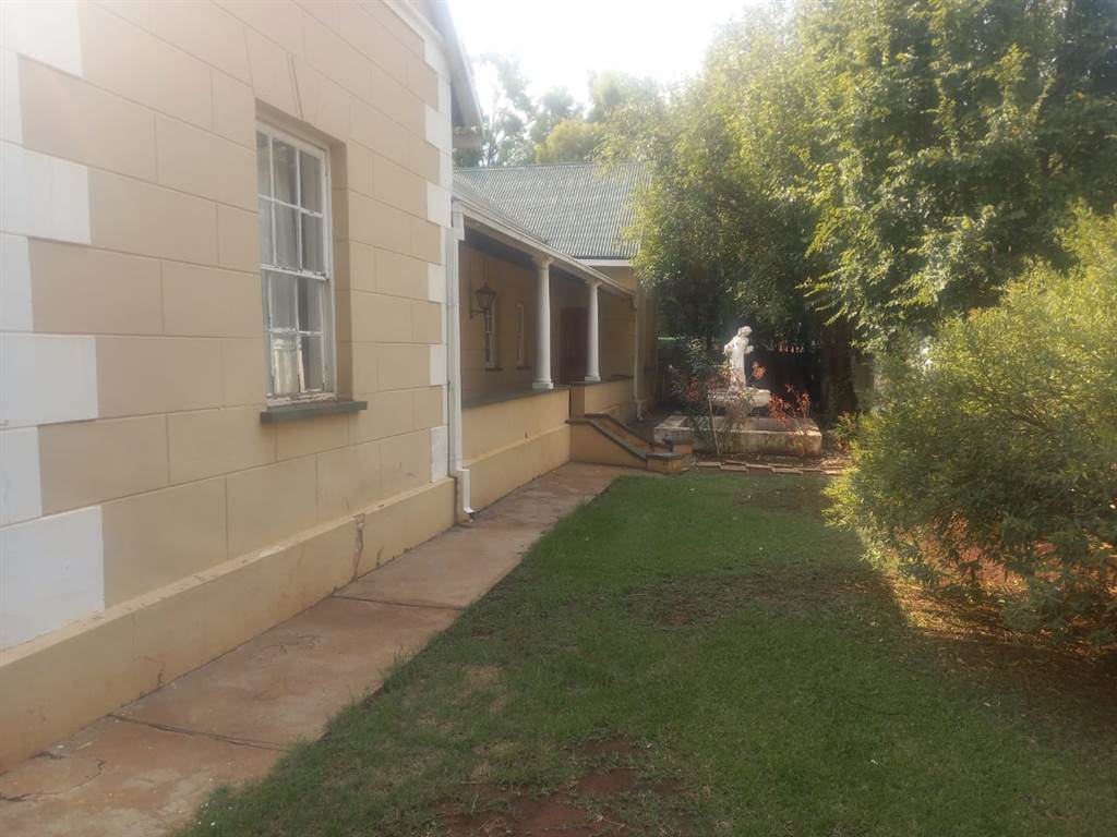 5 Bed House in Oudorp photo number 13