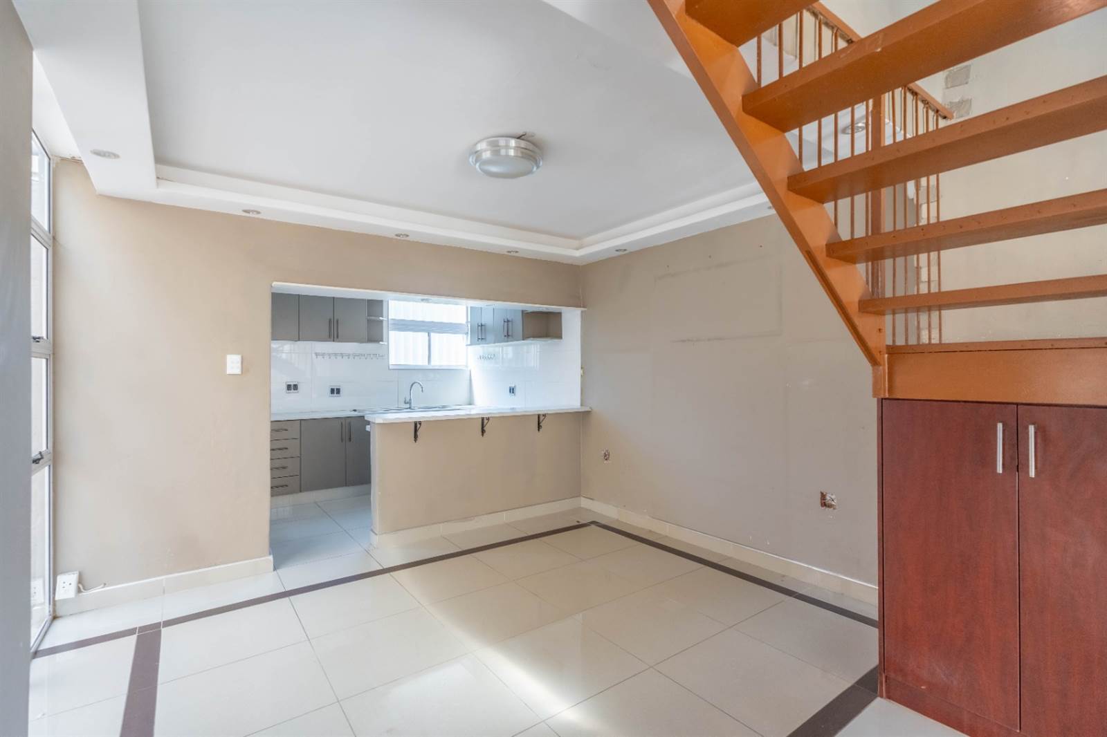 3 Bed Apartment in Musgrave photo number 11