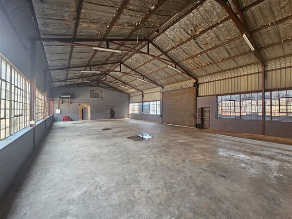 800  m² Industrial space