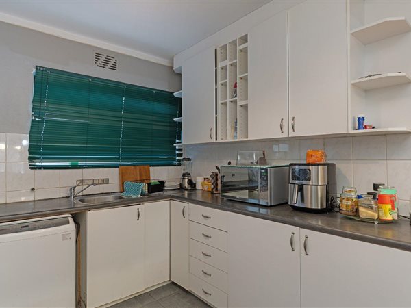 3 Bedroom Apartment 3 Bedroom Apartment