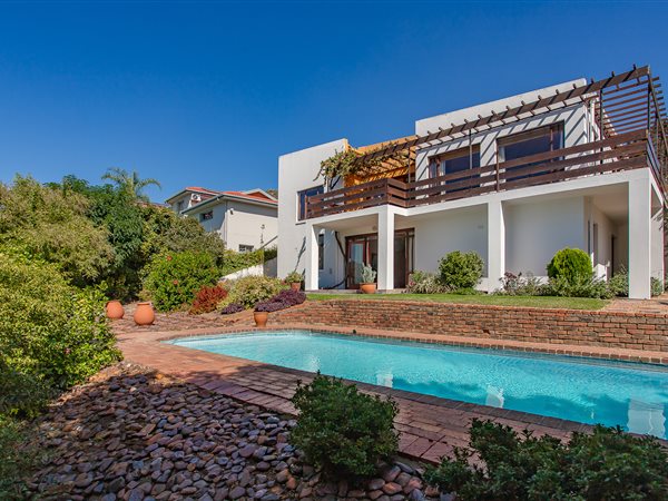 4 Bedroom House 4 Bedroom House