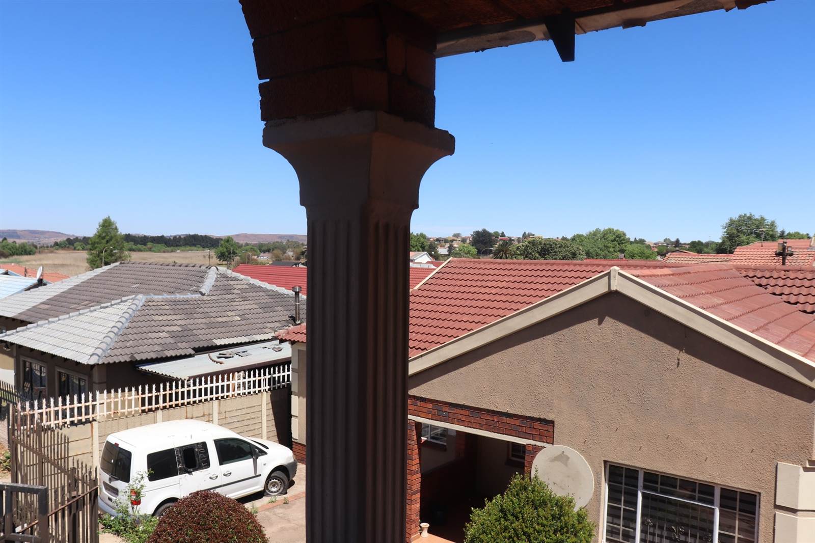 4 Bed House in Klipspruit West photo number 26