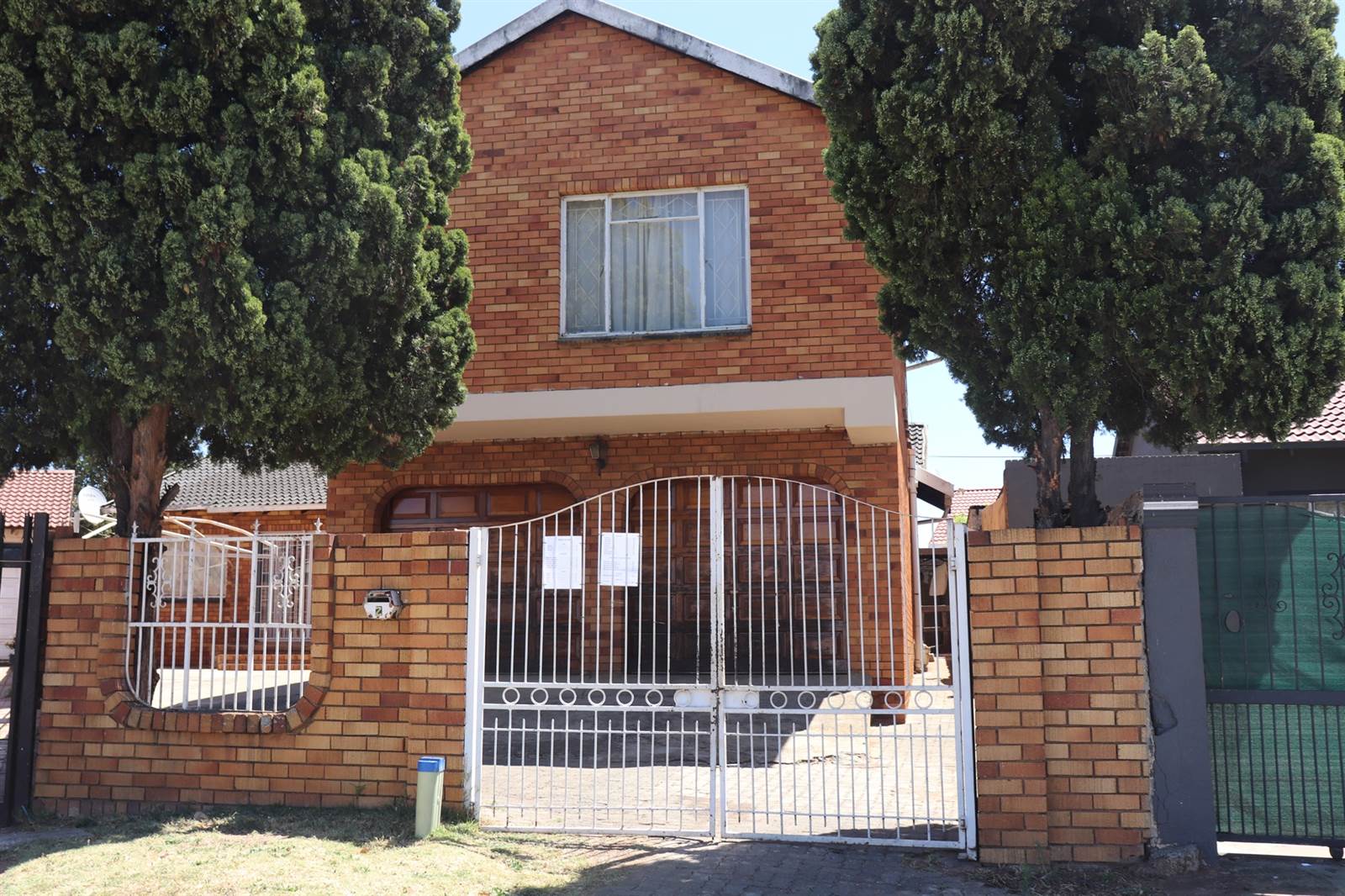 4 Bed House in Klipspruit West photo number 1