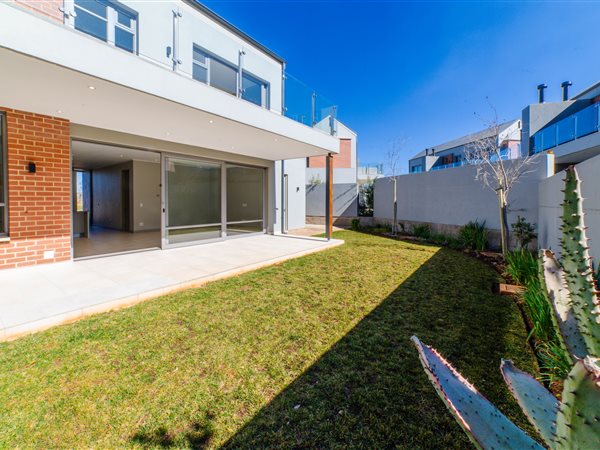 3 Bedroom Townhouse 3 Bedroom Townhouse