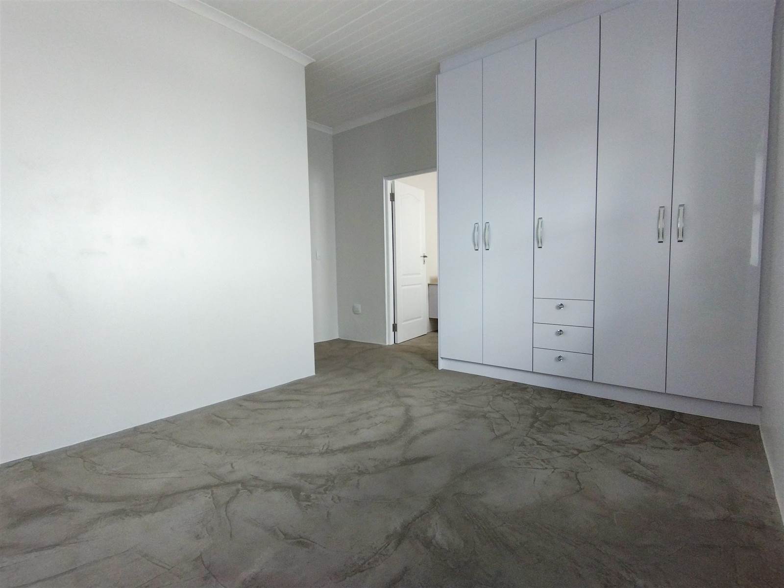 2.5 Bed House in Paternoster photo number 25