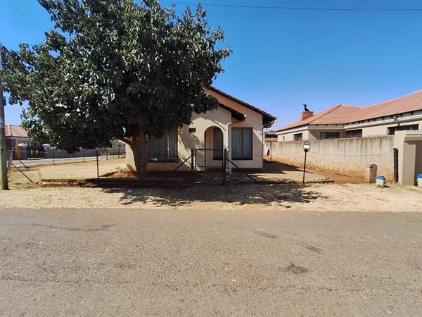 3 Bedroom House 3 Bedroom House