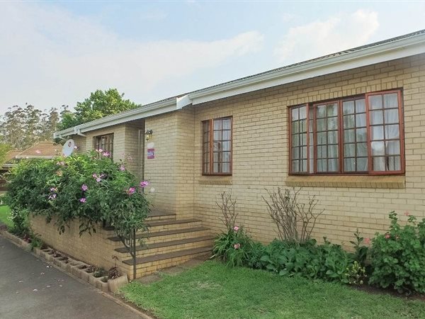 3 Bedroom Townhouse 3 Bedroom Townhouse