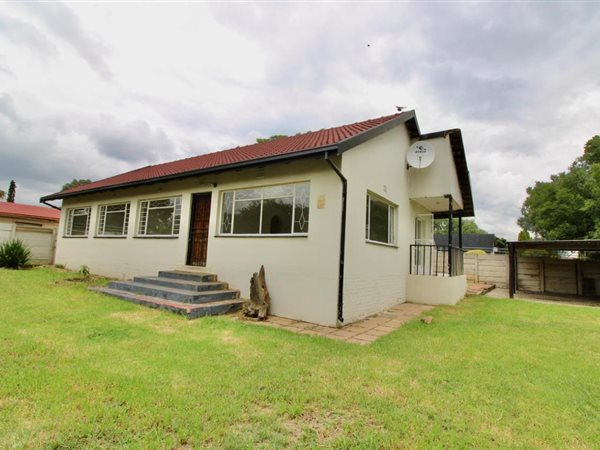3 Bedroom House 3 Bedroom House
