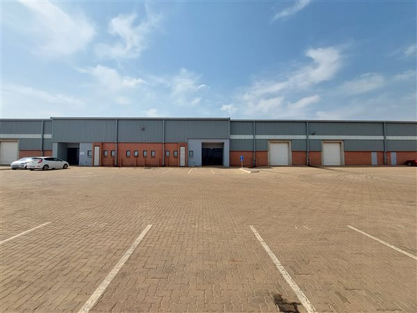 1315  m² Industrial space