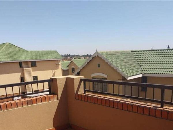 2 Bed Townhouse in Reyno Ridge