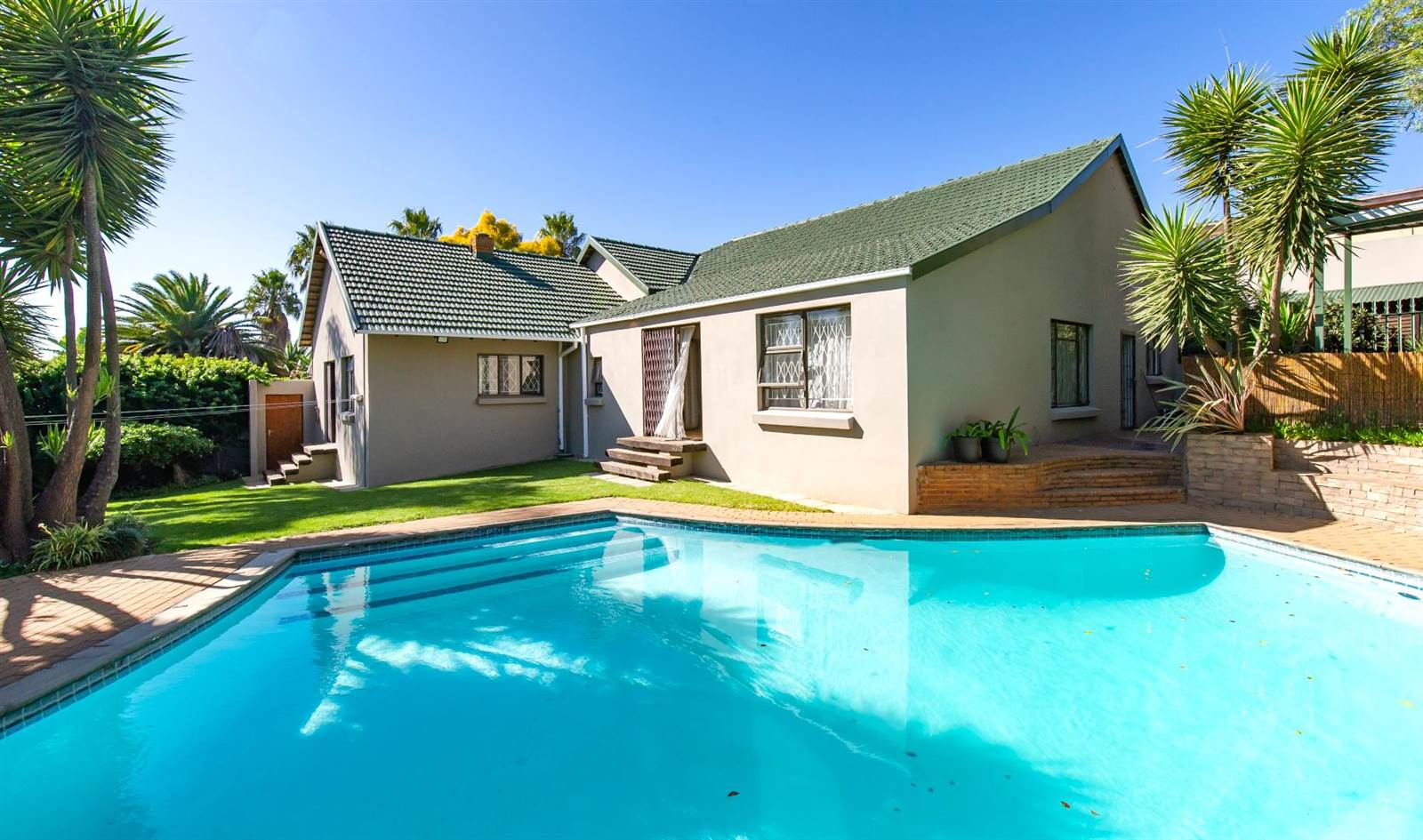 7 Bed House in Edenvale photo number 2