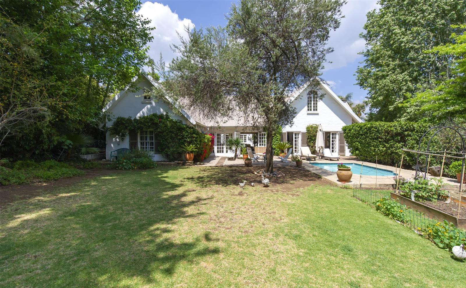 4 Bed House in Rivonia photo number 15