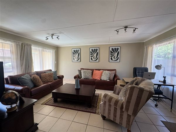 2 Bedroom Townhouse 2 Bedroom Townhouse