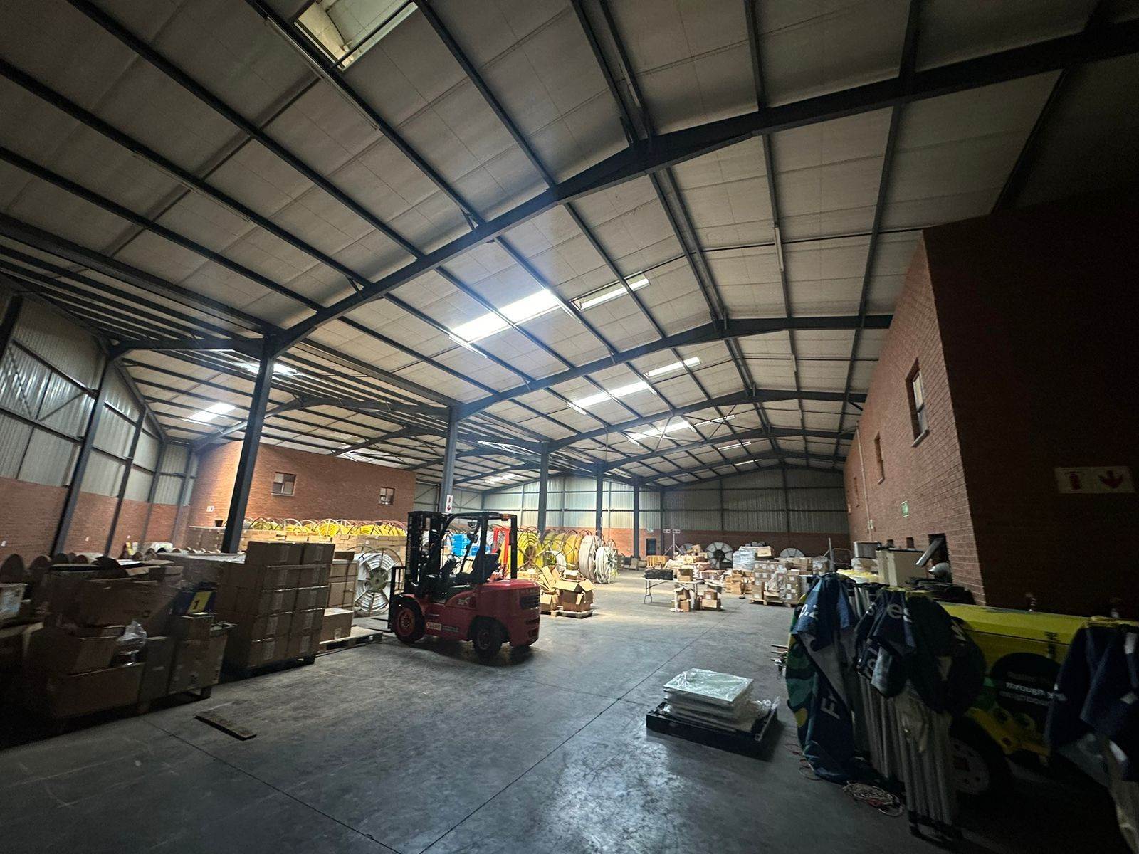 1550  m² Industrial space in Willow Park Manor photo number 2