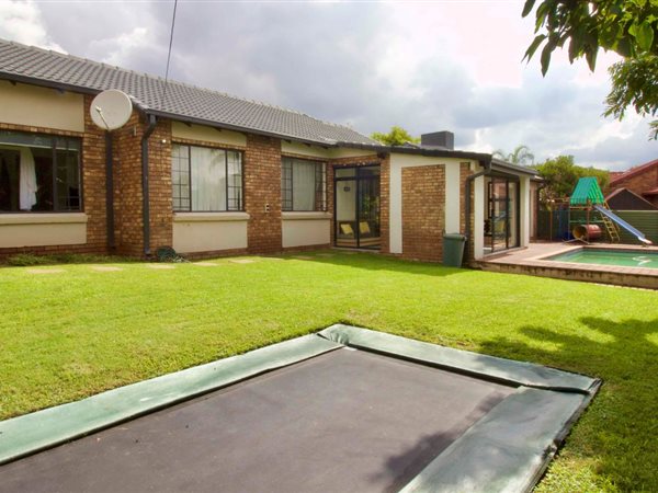 3 Bedroom House 3 Bedroom House