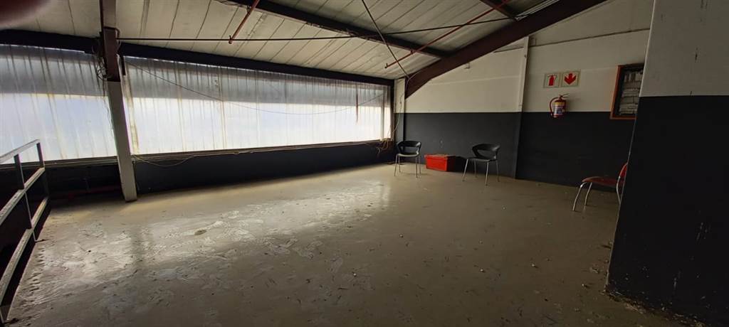 786  m² Industrial space in Rossburgh photo number 7