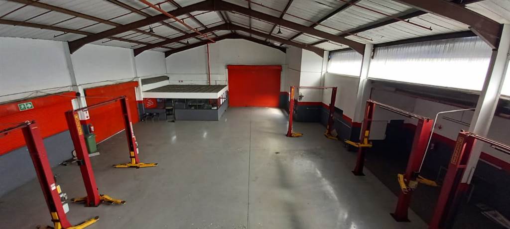 786  m² Industrial space in Rossburgh photo number 4