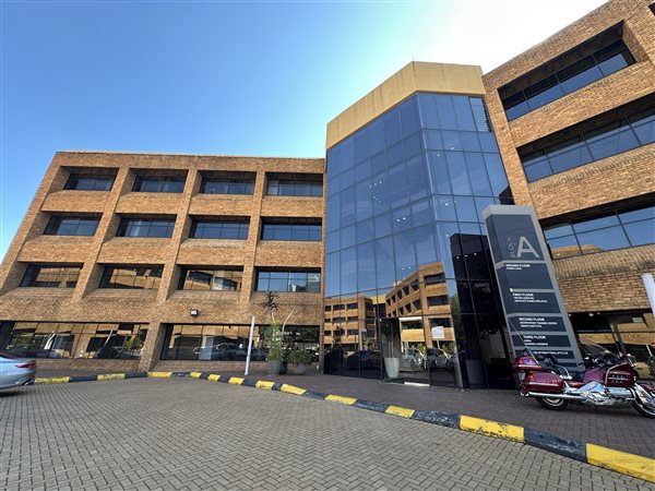 628 m² Commercial space 628 m² Commercial space