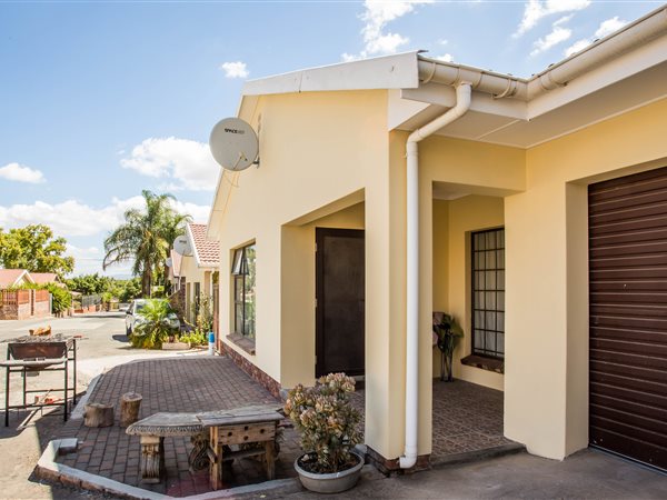 3 Bedroom House 3 Bedroom House