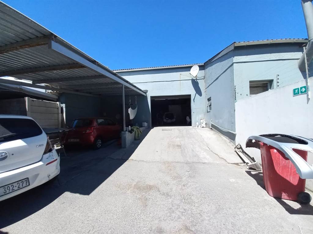 1368  m² Commercial space in Paarden Eiland photo number 29