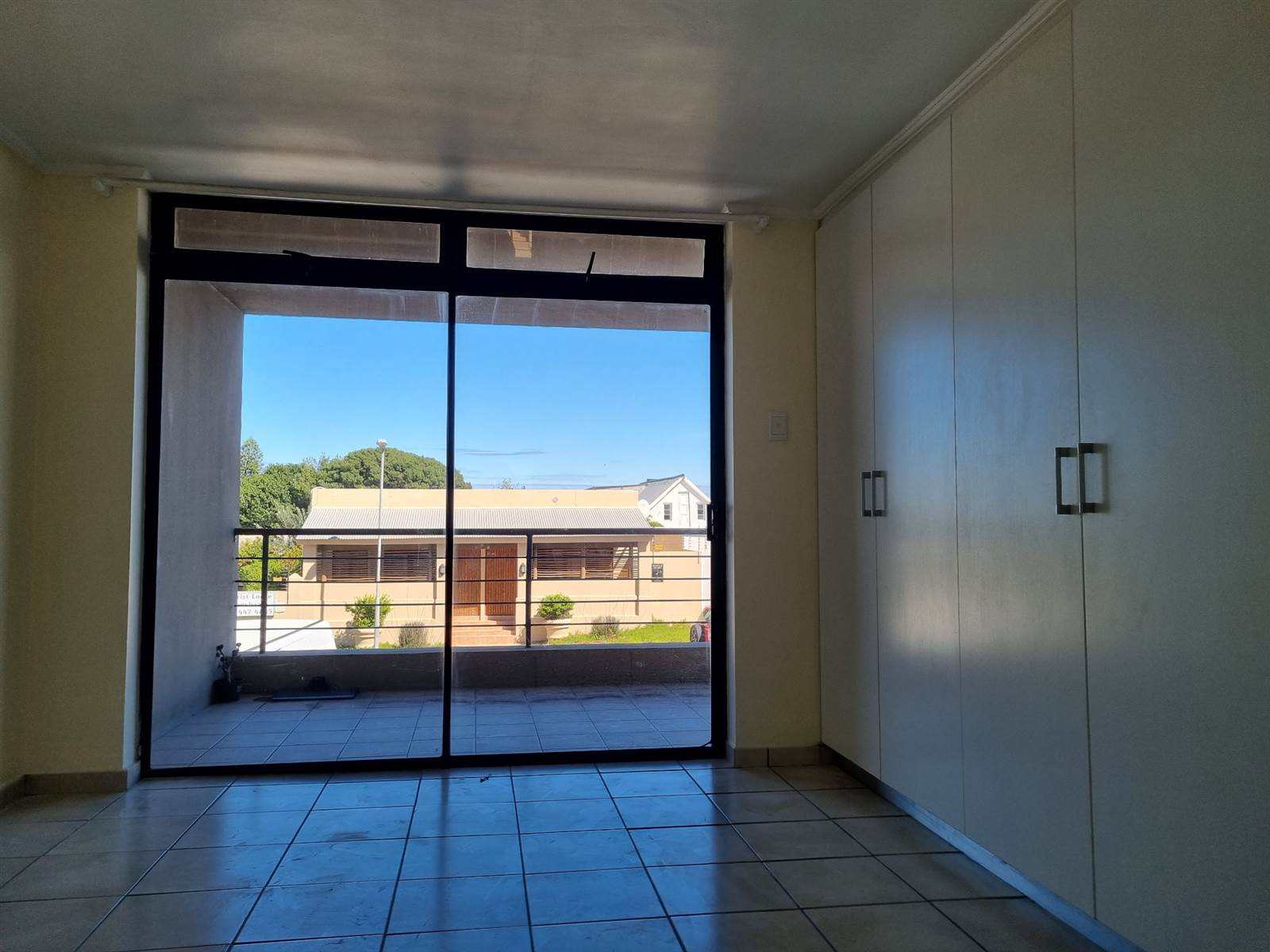 2 Bed Apartment in Gansbaai and surrounds photo number 7