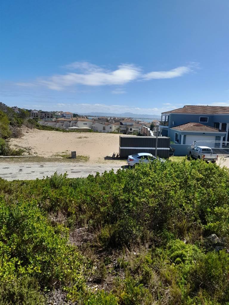 612 m² Land available in St Francis Bay photo number 3