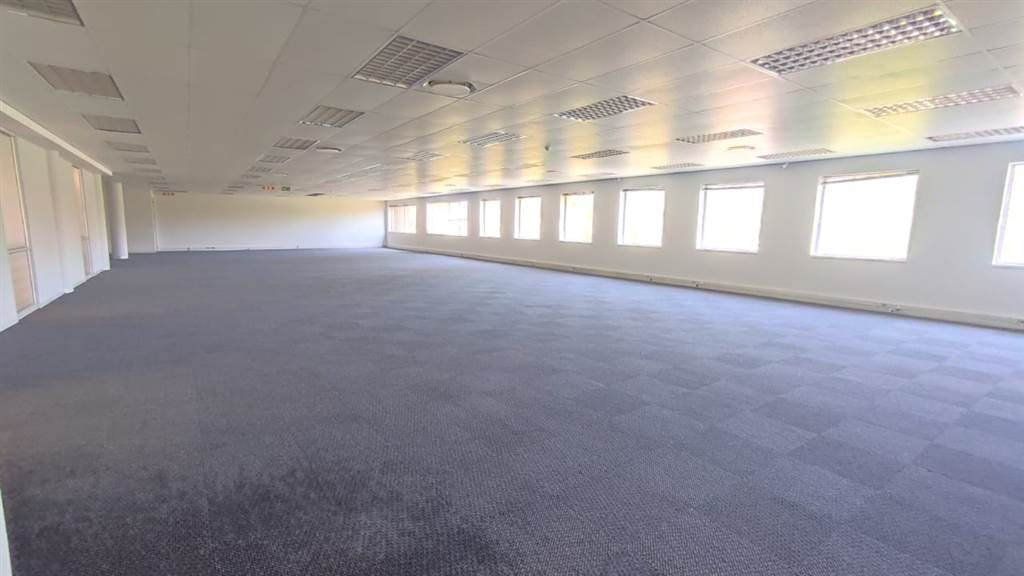 400  m² Commercial space in Bedfordview photo number 7